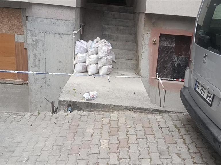 Dengesini kaybetti, inşaat boşluğuna düştü: Genç kadın feci şekilde yaralandı
