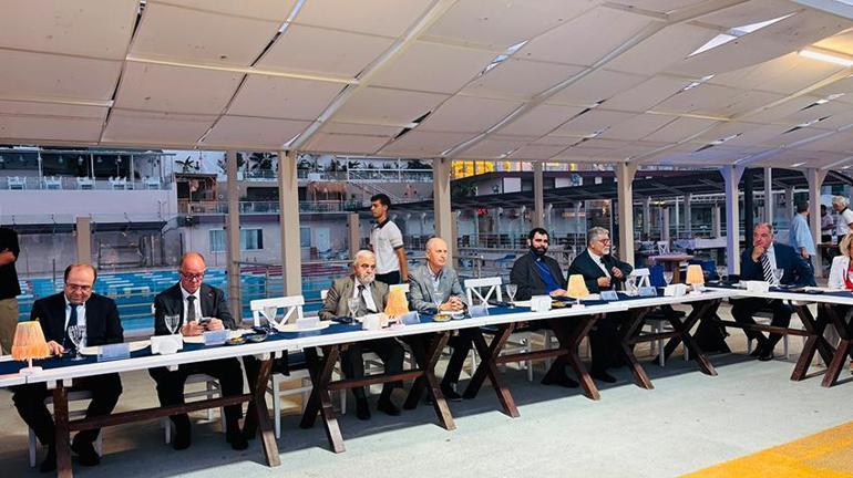 Kınalıada Su Sporları Spor Kulübü’nde geleneksel dostluk buluşması gerçekleştirildi