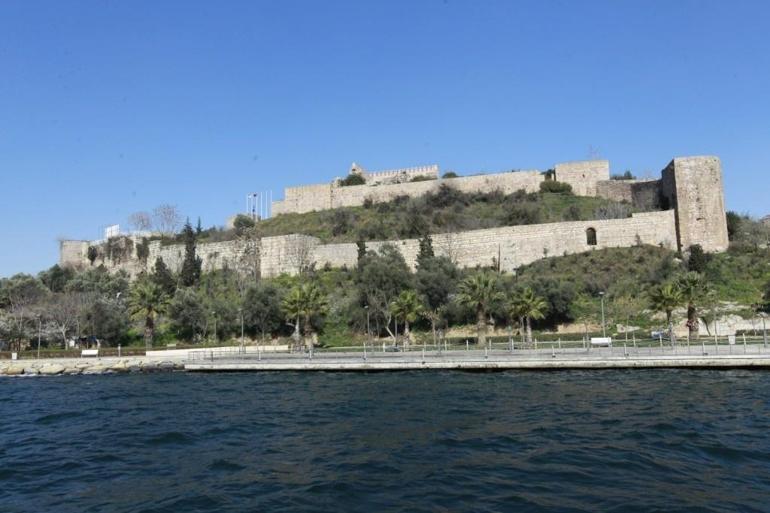 Kocaeli’deki 800 yıllık kalenin altından bakın ne çıktı