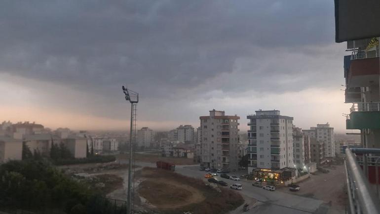 32 derece ağustos sıcağında sağanak, dolu ve fırtına