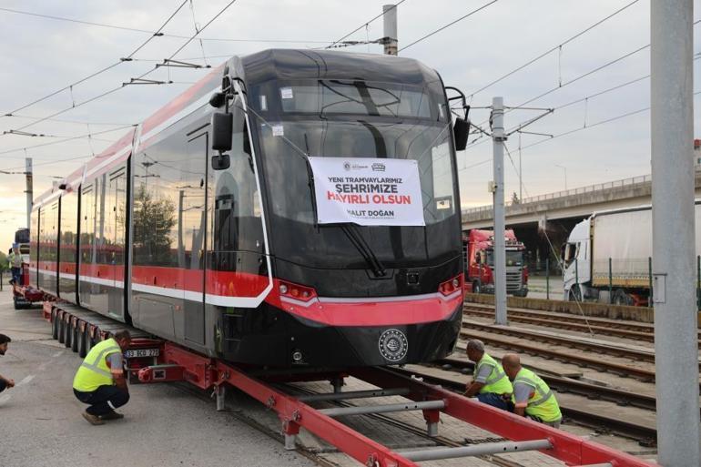 12 tramvaydan ikincisi de şehre ulaştı Samsun trafiğine nefes aldıracak