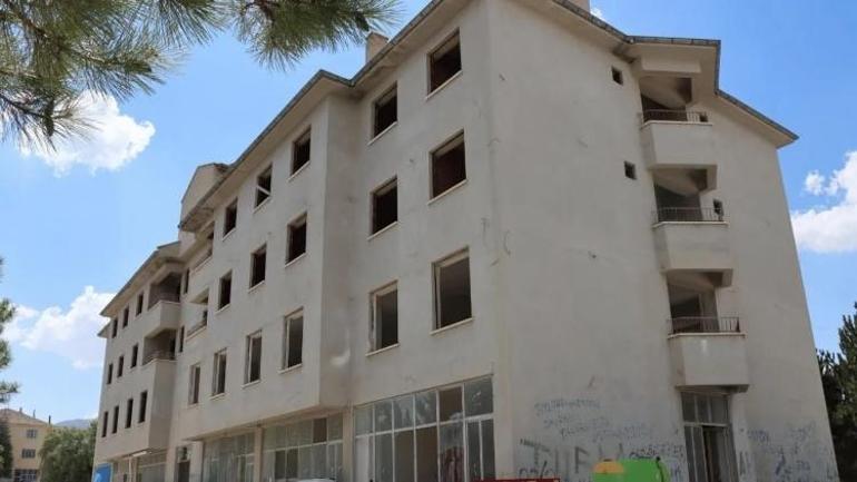 Belediye terk etti, çocukların mekanı oldu: Herkes oradan korkuyor