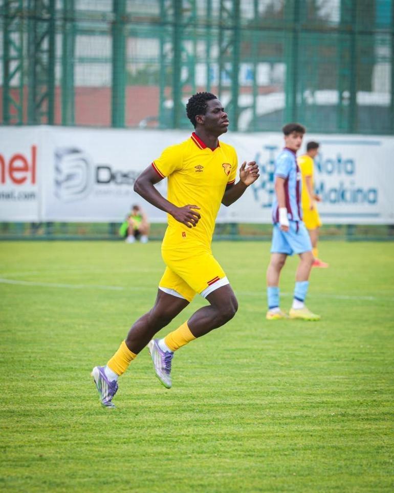 Göztepeden transfer çılgınlığı Gökdeniz Bayrakdar, Bekir Turaç Böke sonrası boma