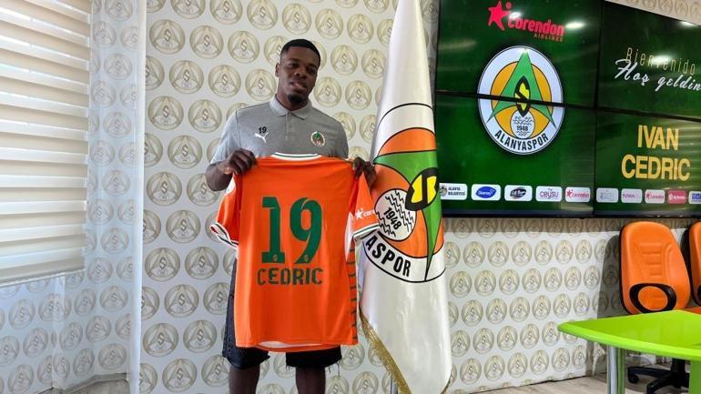 Vansporun golcüsü Ivan Cedric, Süper Lig takımına transfer oldu