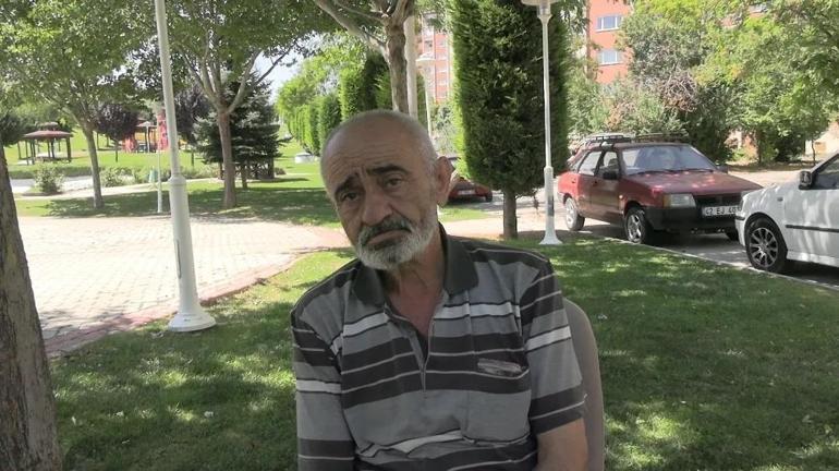 Konyada yeteneğini tesadüfen keşfetti Elindeki bakır çubukla yer altında hazine buluyor