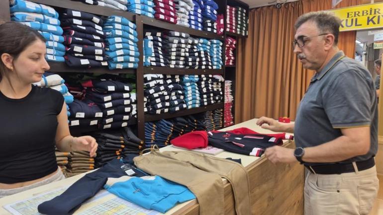 Okul kıyafetleri için telaş başladı En uygun set 2 bin liradan başlıyor