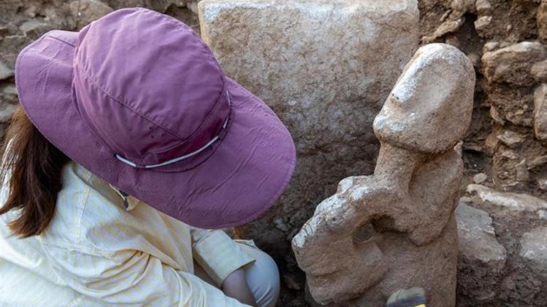 Karahantepede benzeri olmayan eser gün yüzüne çıktı
