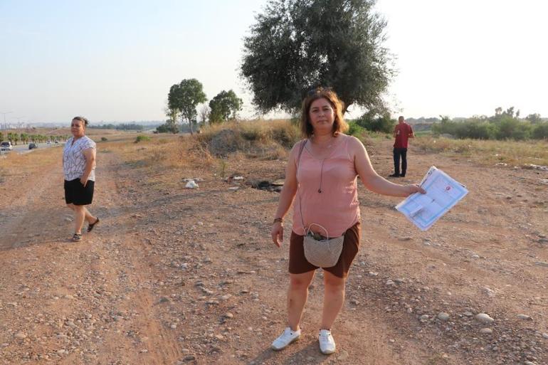Adanada üniversite yıllarca araziyi işgal etti Belediye istimlak etmeden bulvar geçirdi, şimdi de başkası karpuz ekti