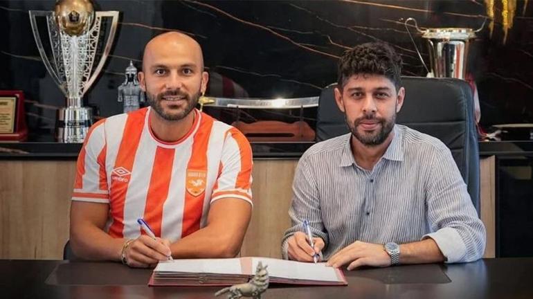 Adana 01 FK’nın yeni forveti hayırlı olsun Gol kralı imzayı attı
