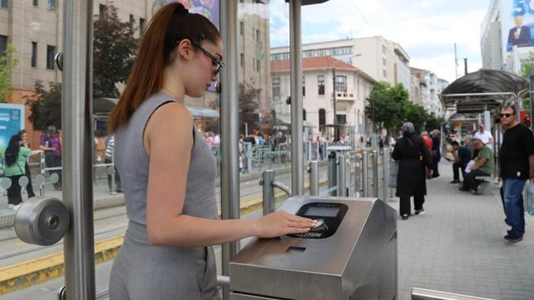 Eskişehirde ulaşımda 500 TLye sınırsız geçiş hakkı