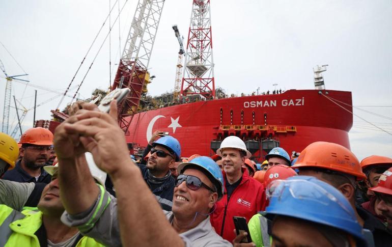 Karadeniz doğal gazında üretim hız kazanacak Bakan Bayraktar: Bu yıl sonu itibarıyla yakma kulesinde ilk gazı yakacağız