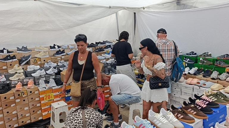 Antalyada akın ettiler Esnaf, turistleri görünce inanamadı