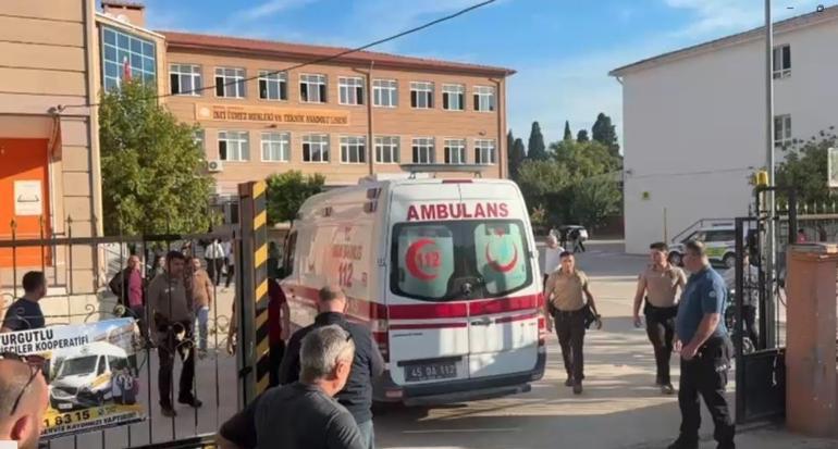 Manisada okula silahlı saldırı: Yaralı öğrenciler var