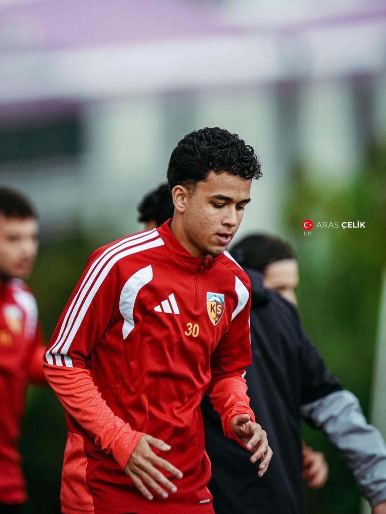 Kayserispor’da 8 isim birden milli takıma gitti