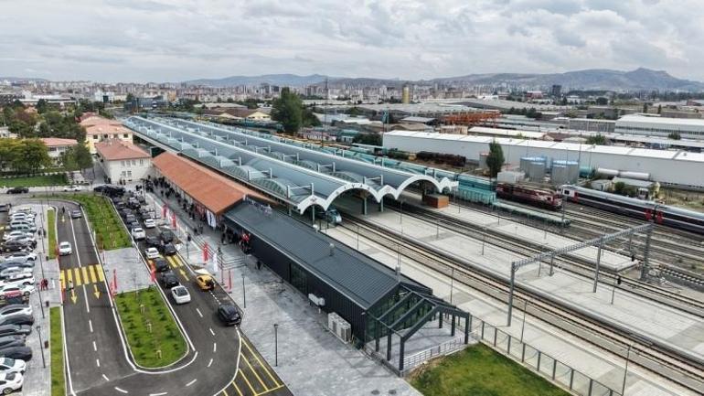 Sivasta yeni YHT Garı hizmete açıldı: 1005 metrekareye kuruldu