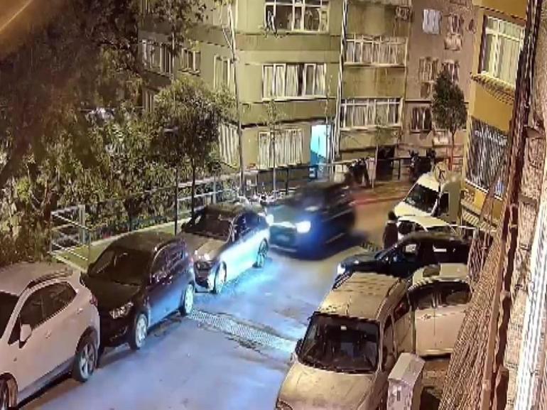 Şişlide sokağı birbirine kattı: Park halindeki araçlara çarpıp kaçtı