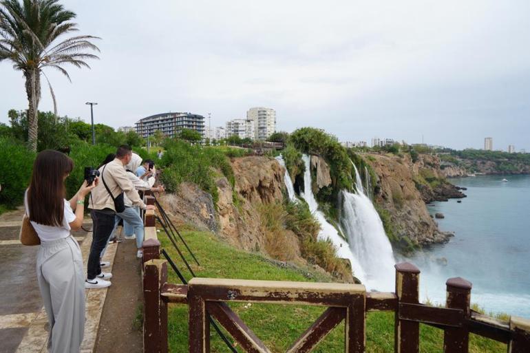 Antalyada turistler inanamadı Tam 40 metre, telefona sarıldılar