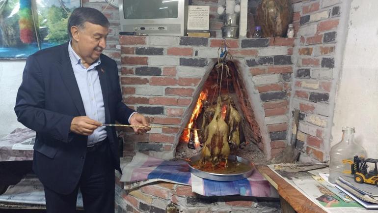 Kış lezzetinde sezon erken açıldı: Havzada meşhur kaz tiridi tirit evlerinde yerini aldı