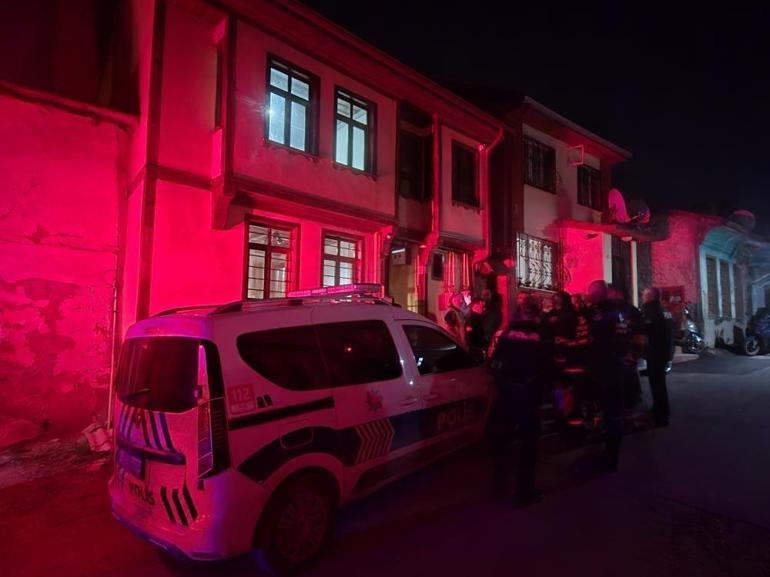Eskişehirde günlerdir haber alınamıyordu Komşuları daireye girince inanamadı