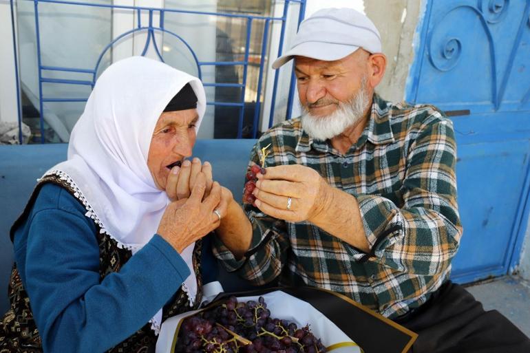 Köyde duyan inanmıyor Karısına 58 yıldır aynı şeyi yapıyor
