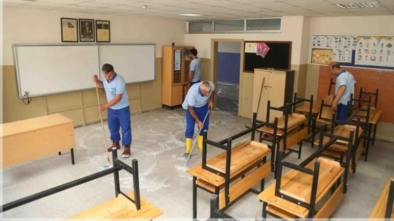Antalyada okulların temizliğini veli ve öğretmenler ödüyor