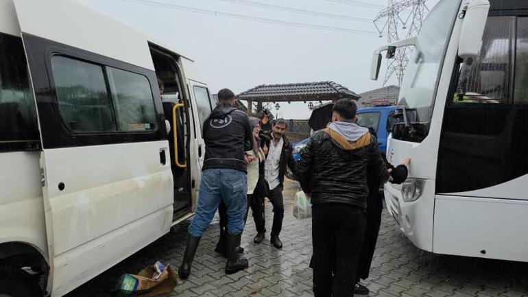 Sakaryada felaket Dere taştı, 48 kişi mahsur kaldı