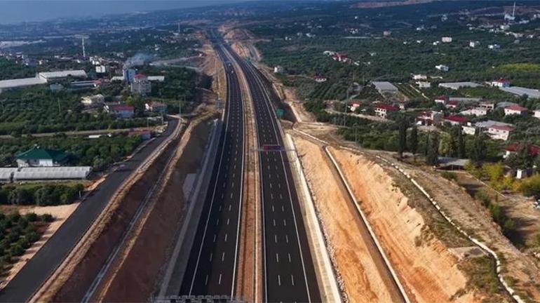 Çeşmeli-Kızkalesi Otoyolu trafiğe açılıyor 2,5 saate varan seyahat süresi 18 dakikaya düşecek