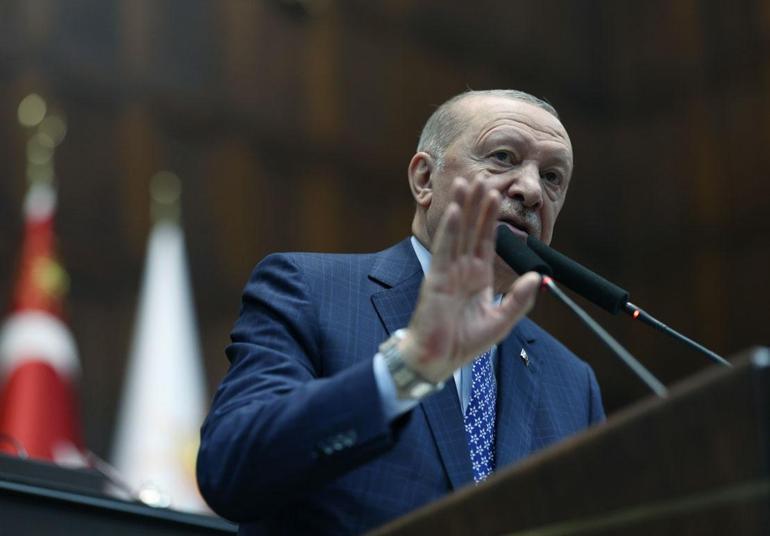 Cumhurbaşkanı Erdoğandan Özgür Özele tepki: Hayırdır kiminle savaştasınız