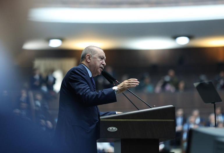 Cumhurbaşkanı Erdoğandan Özgür Özele tepki: Hayırdır kiminle savaştasınız