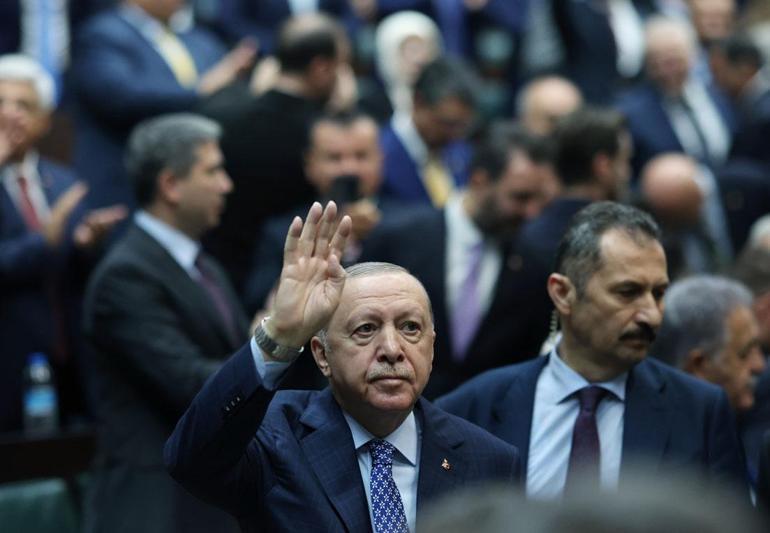 Cumhurbaşkanı Erdoğandan Özgür Özele tepki: Hayırdır kiminle savaştasınız