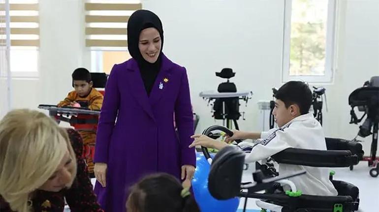 Emine Erdoğan ve Esra Albayraktan Özbekistanda açıklamalar: Çocuklar bizim en önemli meselemiz