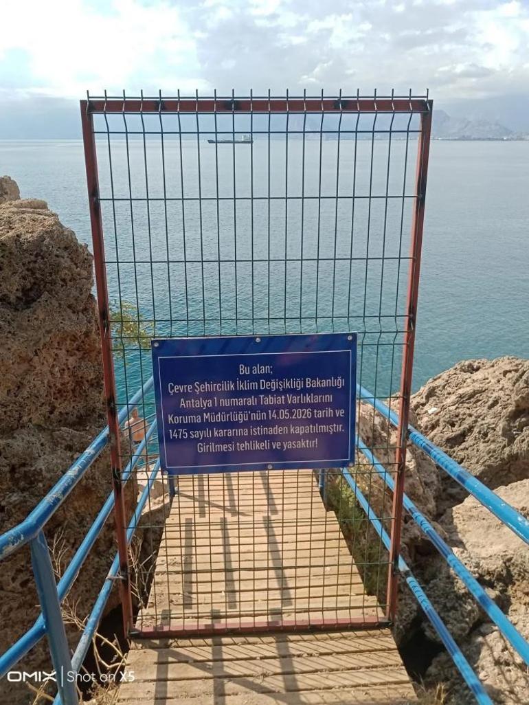 Vatandaşlar tepki gösterdi, imza topladı: Antalya’daki plaj yeniden açıldı