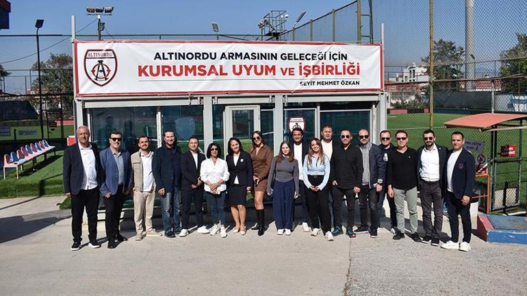 2. Lig takımı yapılmayanı yaptı Futbolcuları yapay zekayla seçecekler