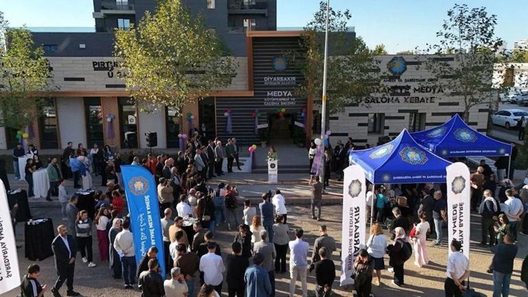 Diyarbakır’da otopark kütüphaneye dönüştü: 110 öğrenciye hizmet