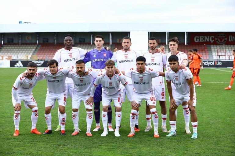 Sivasspor dağıldı İstanbulda gol yağmuru