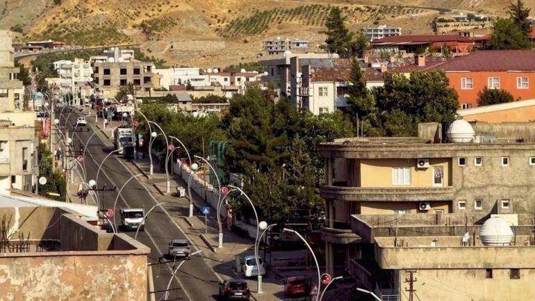 Şırnak’ta 15 bin kişi günlerdir elektriksiz Halk sokağa döküldü