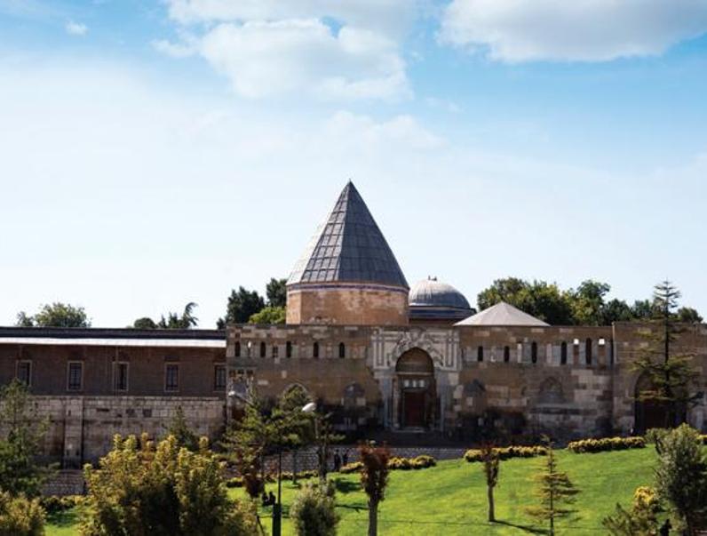 Alaeddin Tepesi ve Alaeddin Camii
