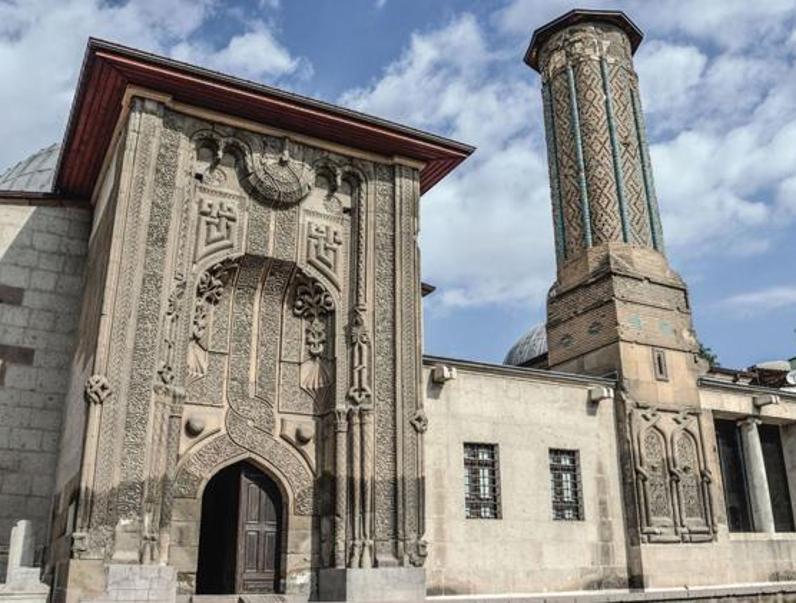 İnce Minareli Medrese (Taş ve Ahşap Eserler Müzesi)