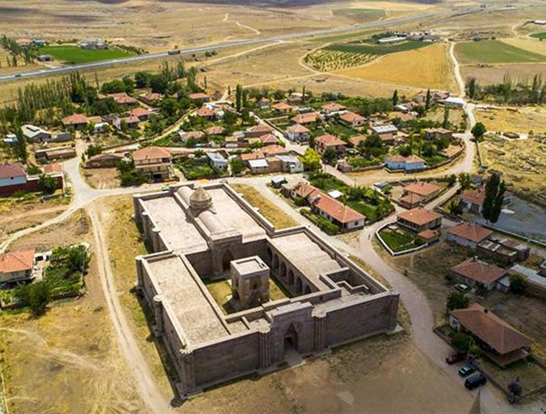 Sultan Hanı (Kayseri Sultanhanı Kervansarayı)