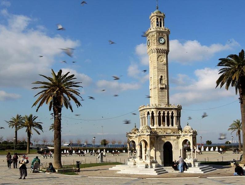 İzmir Saat Kulesi