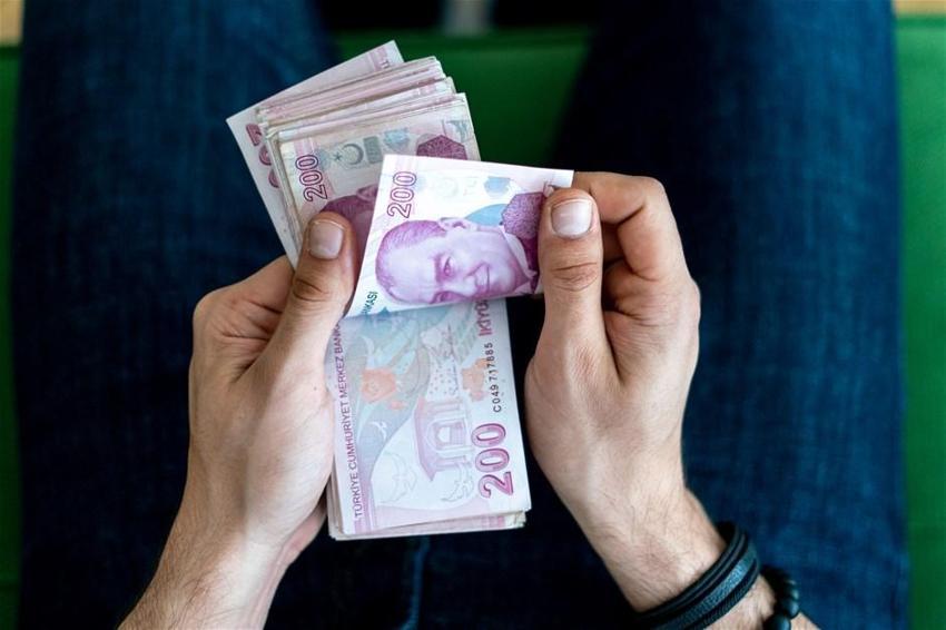 Hangi bankalar kredi erteliyor? Kredi erteleme kaç ay yapılır?