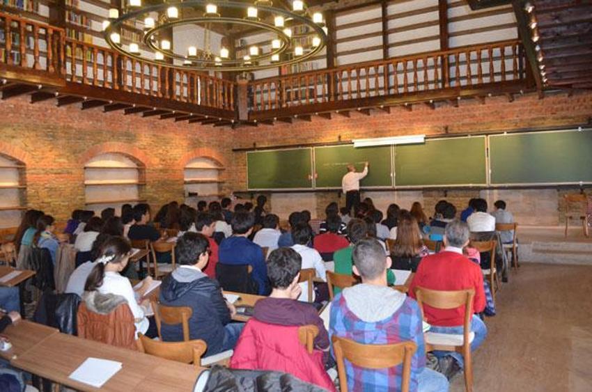 Çocuklar için İstanbul'daki en iyi yaz okulları