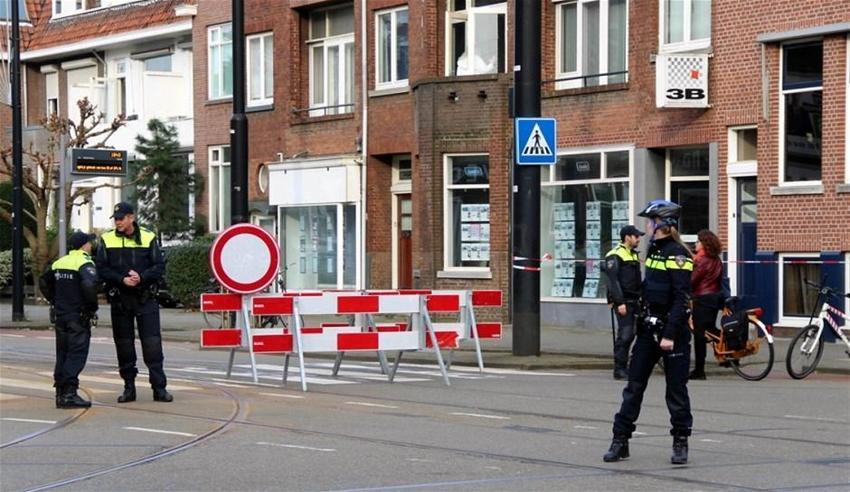 Türkiye'nin Rotterdam Başkonsolosluğu önündeki yol kapatıldı