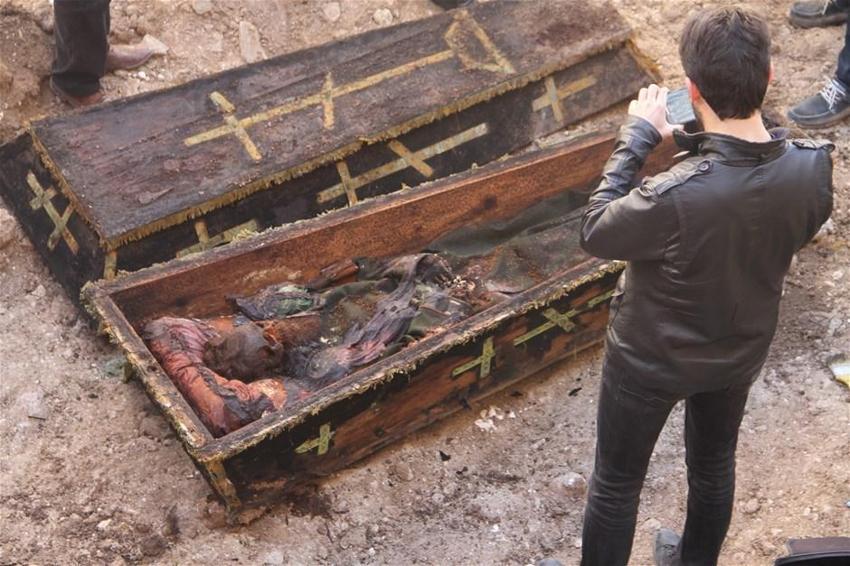 İnşaat kazısında Rus komutana ait mezar çıktı
