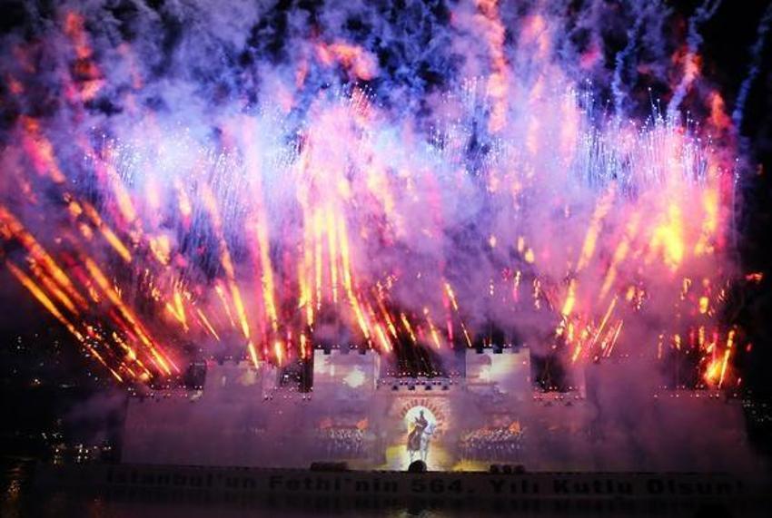 İstanbul'un Fethi'nin 564. yılında muhteşem görüntüler!