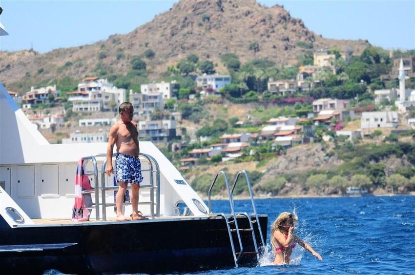 Ali Ağaoğlu'nun aşk tatili...