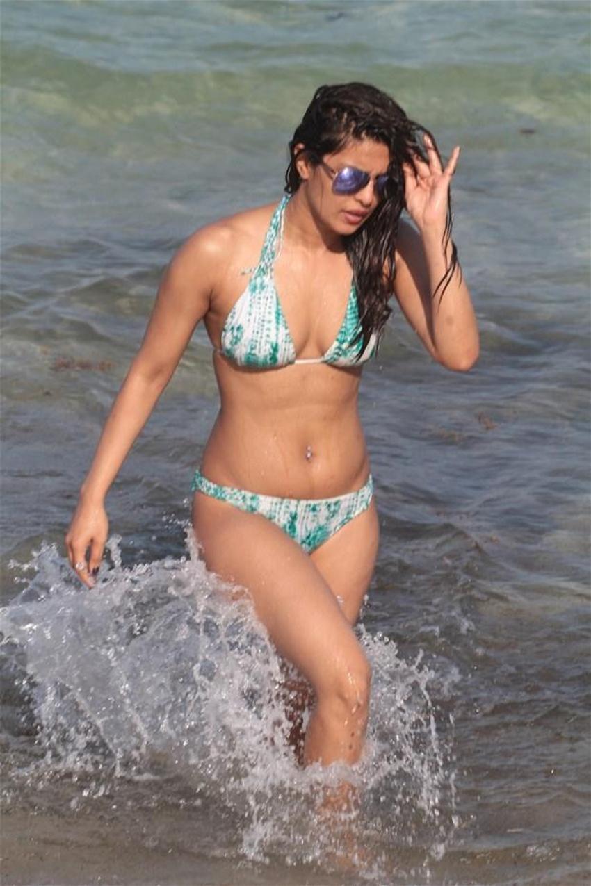 Priyanka Chopra böyle yakalandı!