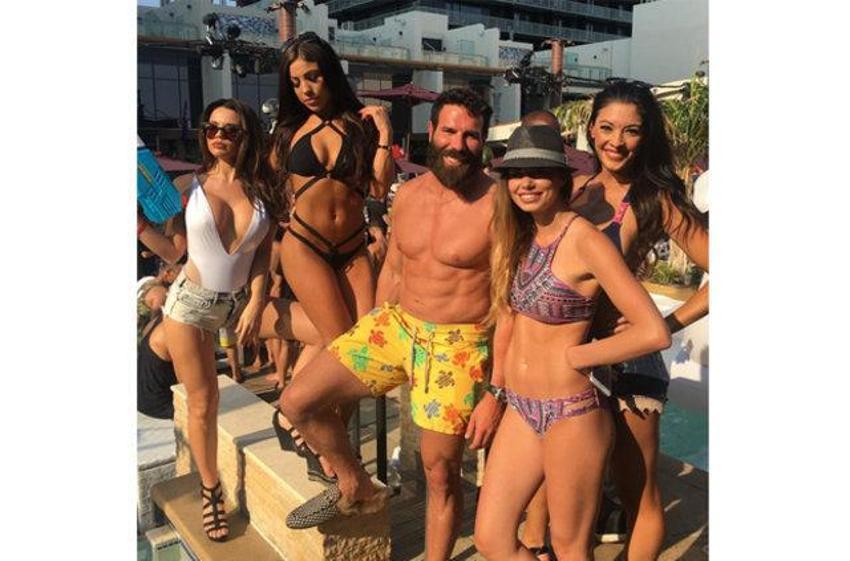 Dan Bilzerian'dan şaşırtan karar