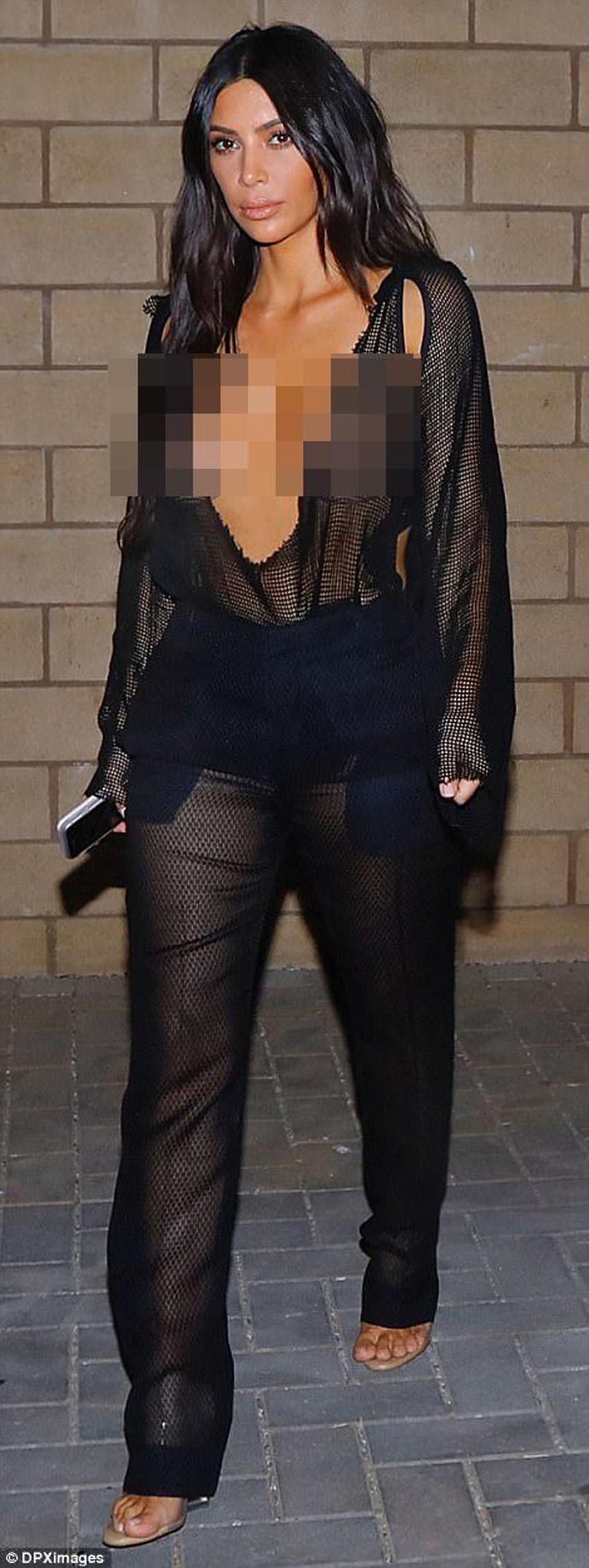 Kim Kardashian nasıl gündem olacağını iyi biliyor!