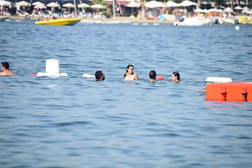 Özge’nin bitmeyen tatili!